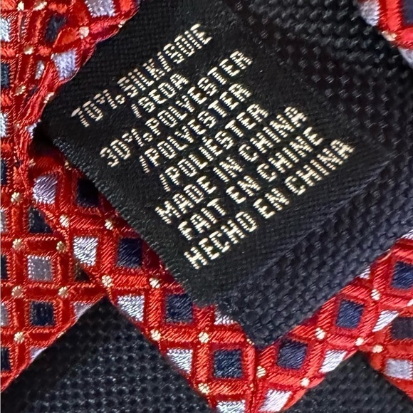 🍁SALE🍁NAUTICA Red Silk Polyester Blend Foulard Tie - Picture 7 of 9